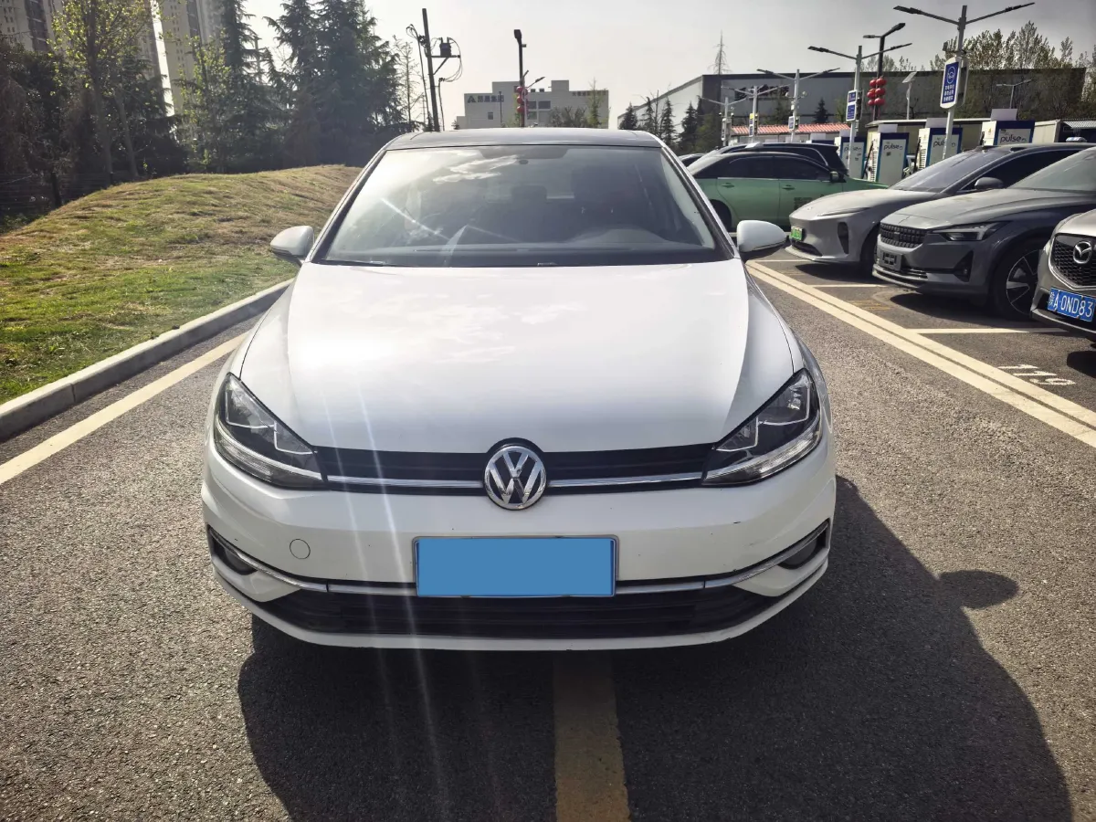2018 Volkswagen Golf 1.6L 110HP L4 6AT,autocango,china used car exporter,china ev exporter,chinese used car exporter,chinese used ev exporter
