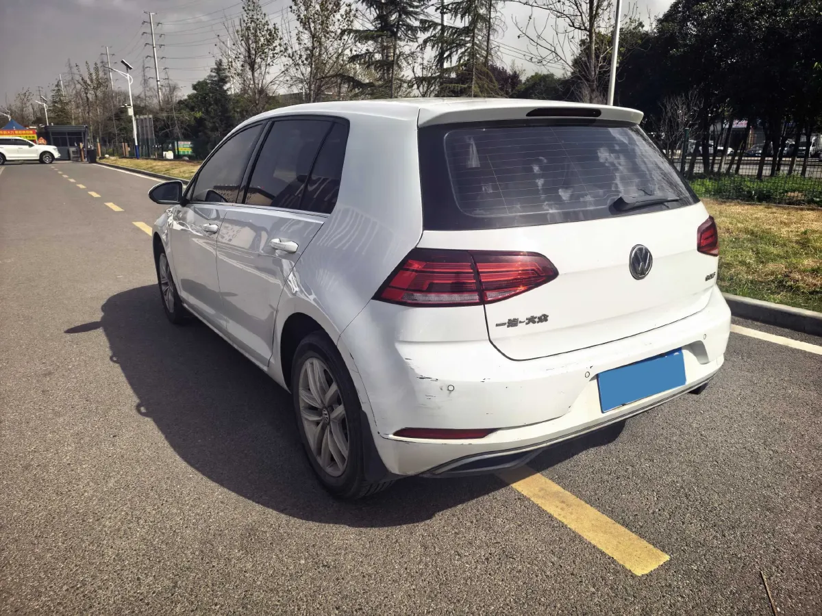 2018 Volkswagen Golf 1.6L 110HP L4 6AT,autocango,china used car exporter,china ev exporter,chinese used car exporter,chinese used ev exporter