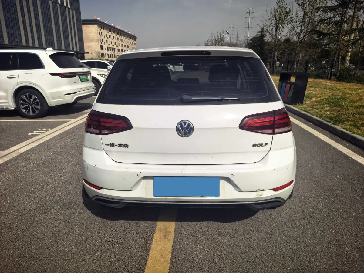 2018 Volkswagen Golf 1.6L 110HP L4 6AT,autocango,china used car exporter,china ev exporter,chinese used car exporter,chinese used ev exporter