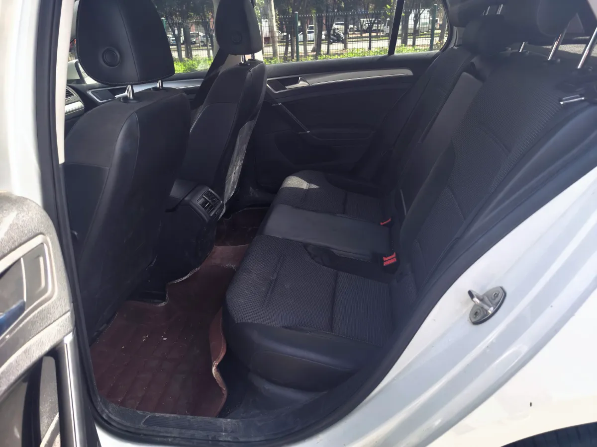 2018 Volkswagen Golf 1.6L 110HP L4 6AT,autocango,china used car exporter,china ev exporter,chinese used car exporter,chinese used ev exporter