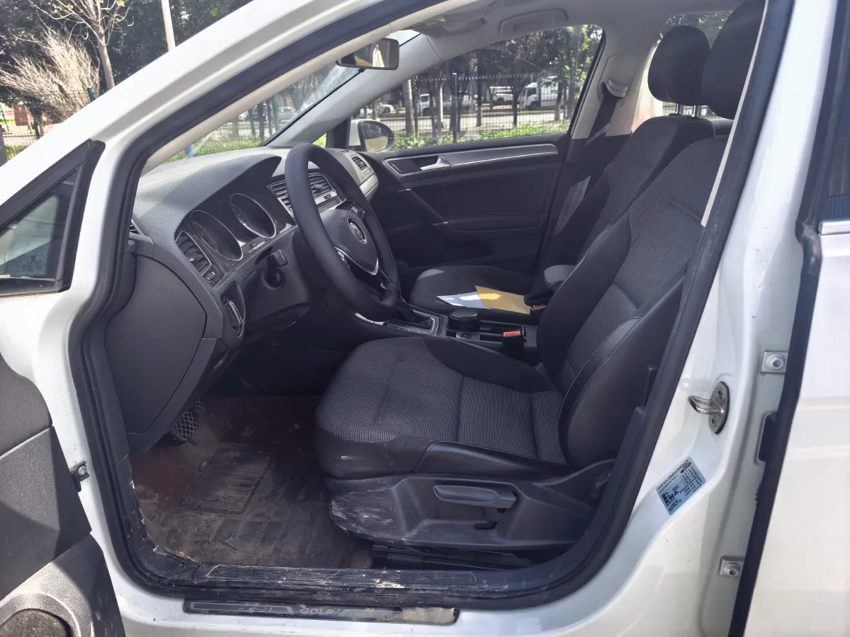 2018 Volkswagen Golf 1.6L 110HP L4 6AT,autocango,china used car exporter,china ev exporter,chinese used car exporter,chinese used ev exporter