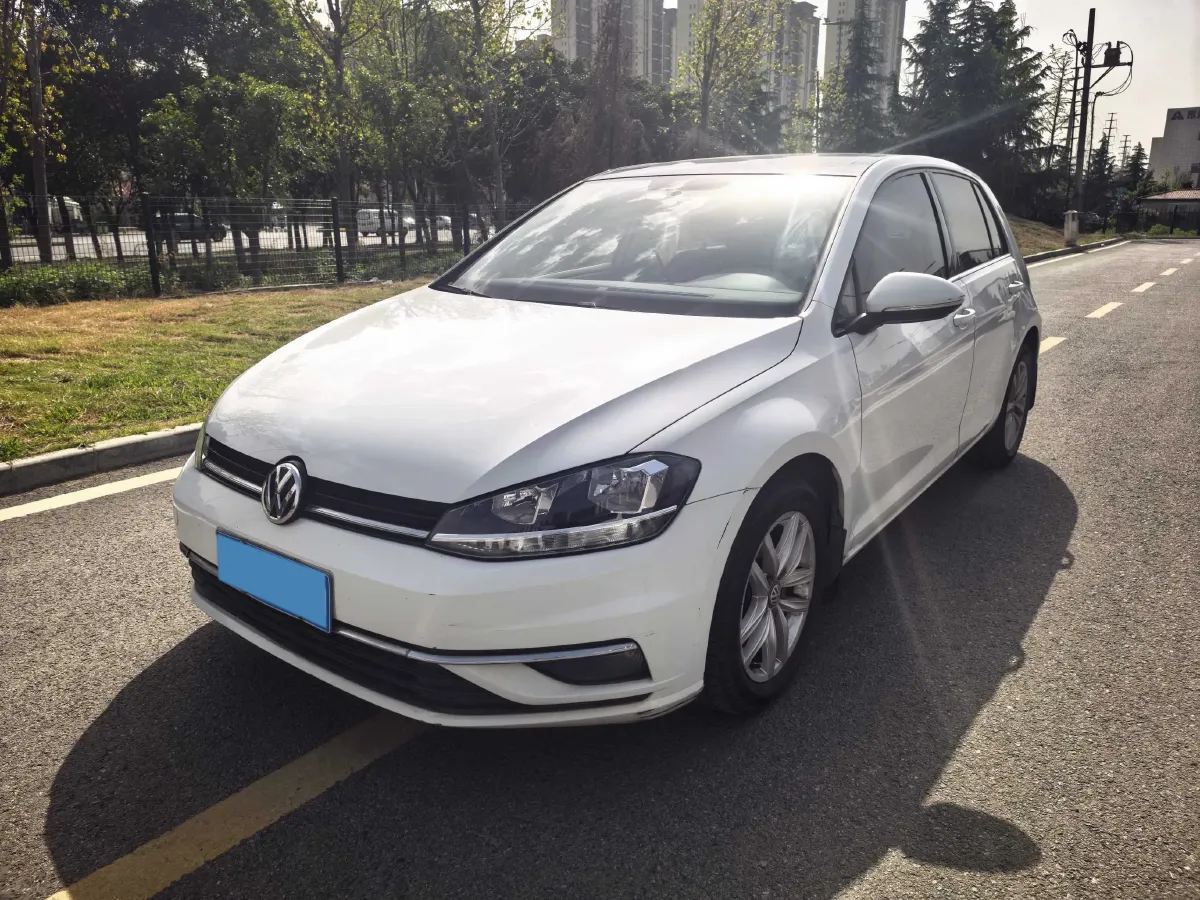 2018 Volkswagen Golf 1.6L 110HP L4 6AT,autocango,china used car exporter,china ev exporter,chinese used car exporter,chinese used ev exporter
