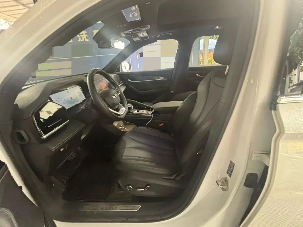 2024 Geely Monjaro 2.0T 218HP L4 7DCT,autocango,china used car exporter,china ev exporter,chinese used car exporter,chinese used ev exporter