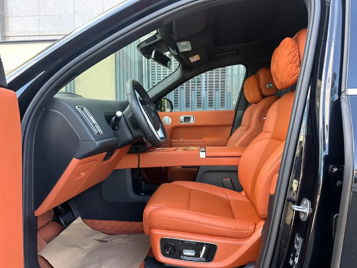 2023 Li L9 Range Extended 154HP REEV 42.6KWH,autocango,china used car exporter,china ev exporter,chinese used car exporter,chinese used ev exporter