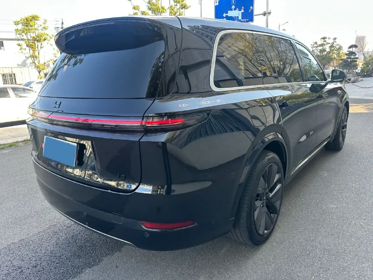 2023 Li L9 Range Extended 154HP REEV 42.6KWH,autocango,china used car exporter,china ev exporter,chinese used car exporter,chinese used ev exporter