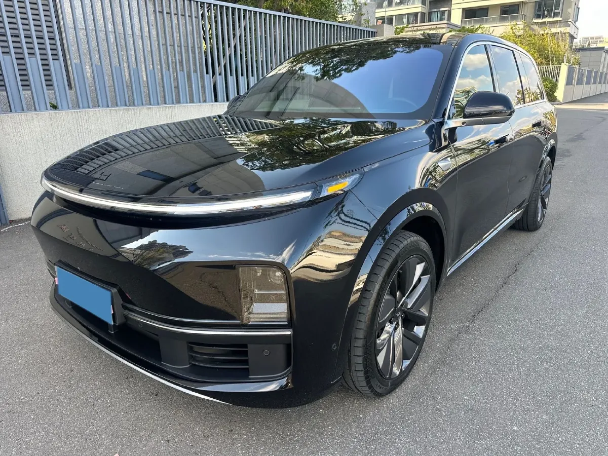 2023 Li L9 Range Extended 154HP REEV 42.6KWH,autocango,china used car exporter,china ev exporter,chinese used car exporter,chinese used ev exporter