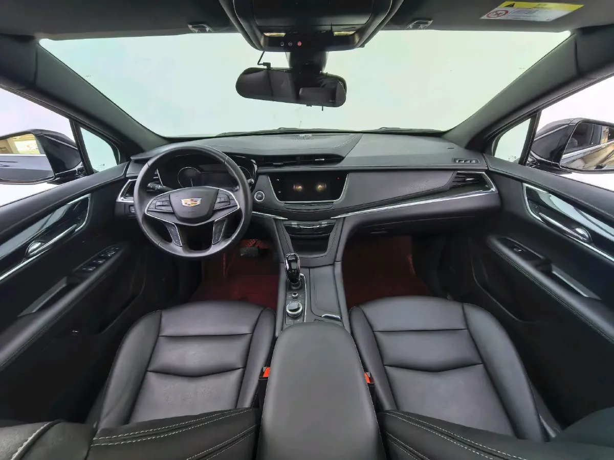 2022 Cadillac XT5 2.0T 237HP L4 9AT,autocango,china used car exporter,china ev exporter,chinese used car exporter,chinese used ev exporter