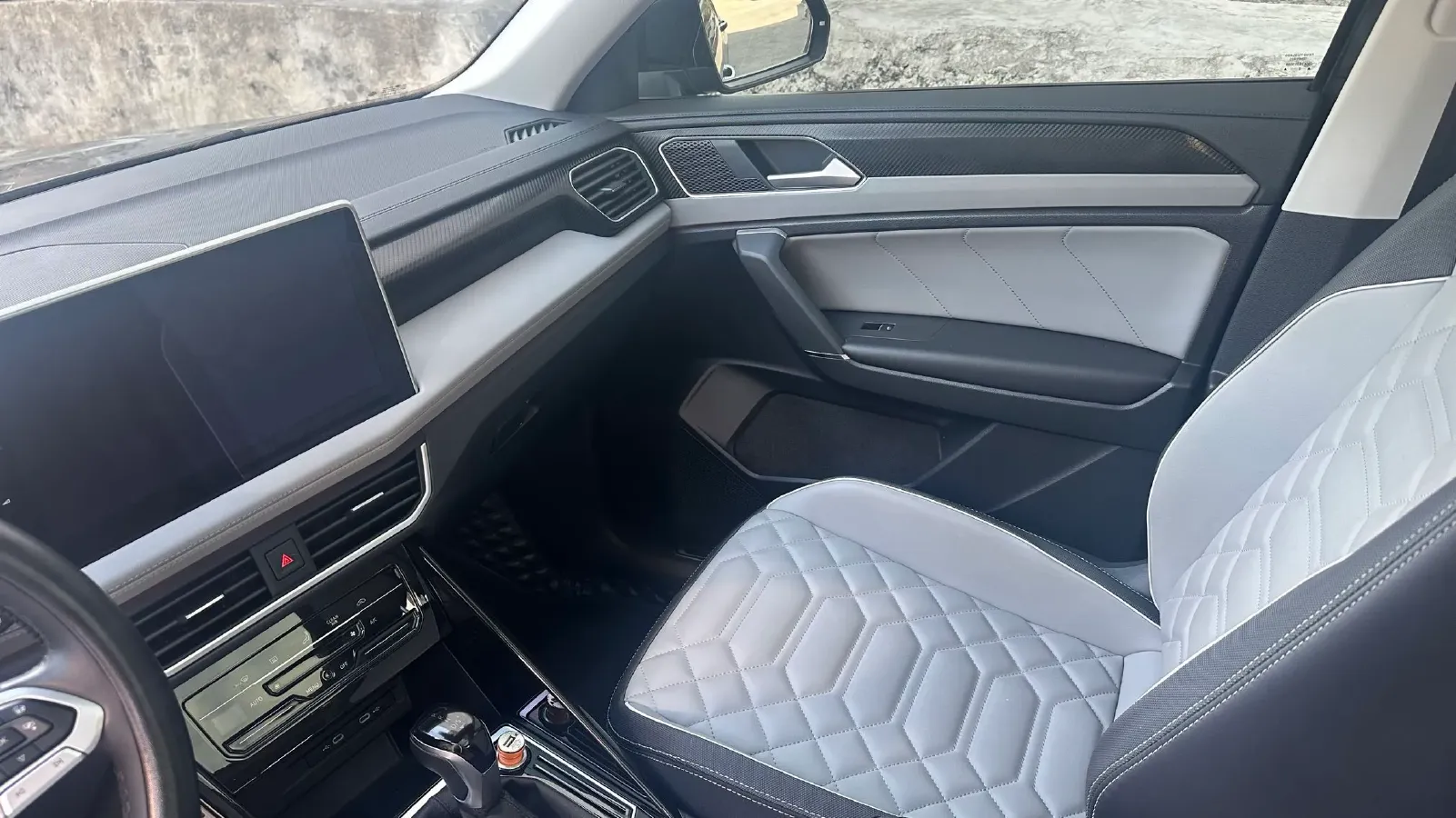 2023 Volkswagen Tayron 2.0T 186HP L4 7DCT,autocango,china used car exporter,china ev exporter,chinese used car exporter,chinese used ev exporter