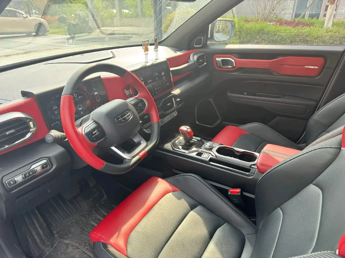 2021 Geely ICON 1.5T 177HP L3 7DCT,autocango,china used car exporter,china ev exporter,chinese used car exporter,chinese used ev exporter