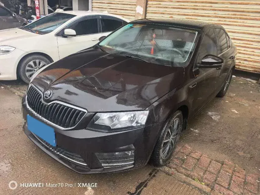 2017 Skoda Octavia 1.6L 110HP L4 5MT,autocango,china used car exporter,china ev exporter,chinese used car exporter,chinese used ev exporter