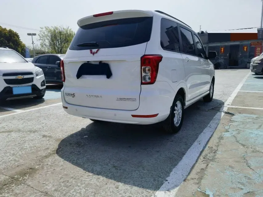 2021 WuLing HongGuang 1.5L 99HP L4 6MT,autocango,china used car exporter,china ev exporter,chinese used car exporter,chinese used ev exporter