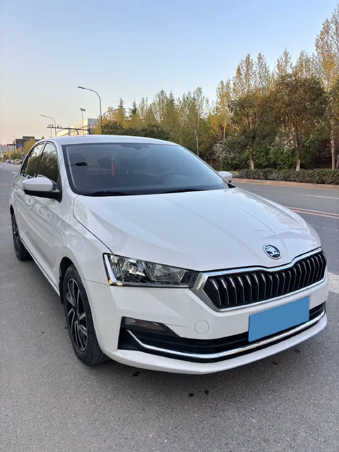 2020 Skoda Rapid 1.5L 112HP L4 6AT,autocango,china used car exporter,china ev exporter,chinese used car exporter,chinese used ev exporter