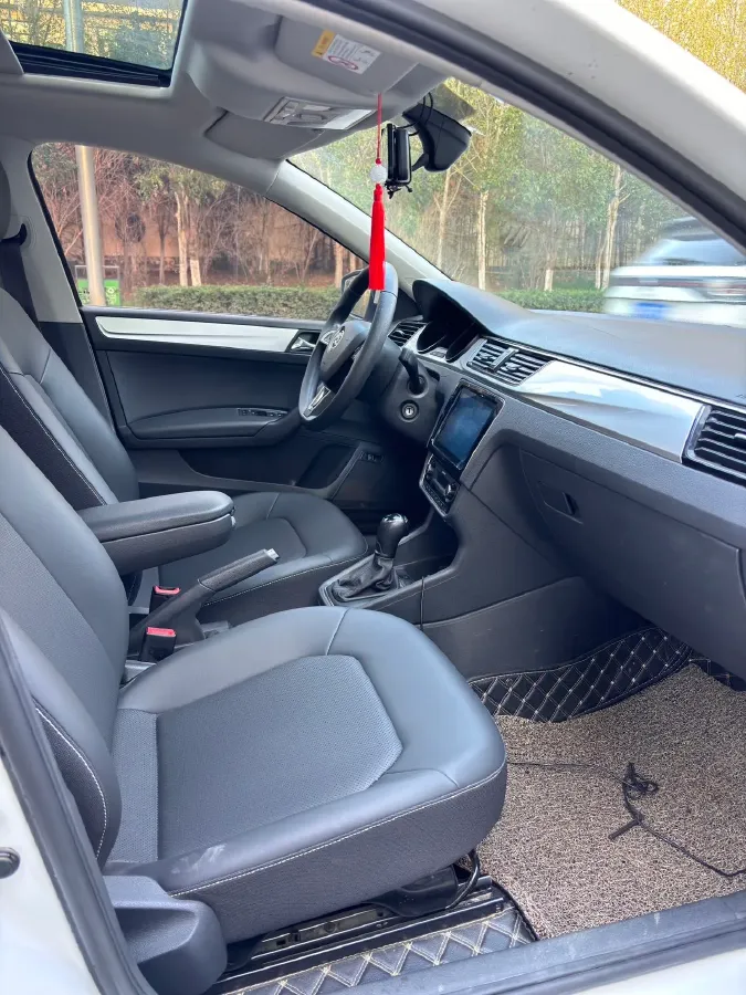 2020 Skoda Rapid 1.5L 112HP L4 6AT,autocango,china used car exporter,china ev exporter,chinese used car exporter,chinese used ev exporter