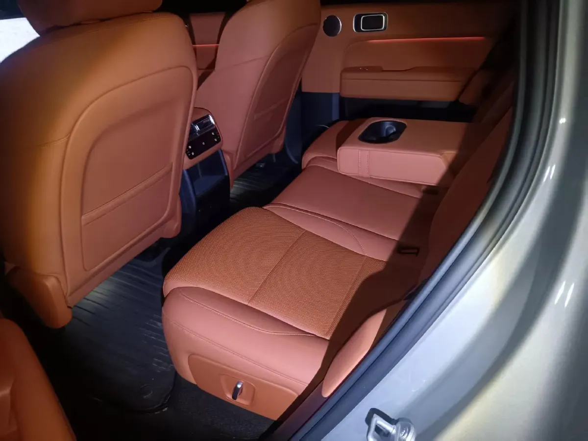 2024 Li L6 Range Extended 154HP L4 REEV 36.8KWH,autocango,china used car exporter,china ev exporter,chinese used car exporter,chinese used ev exporter