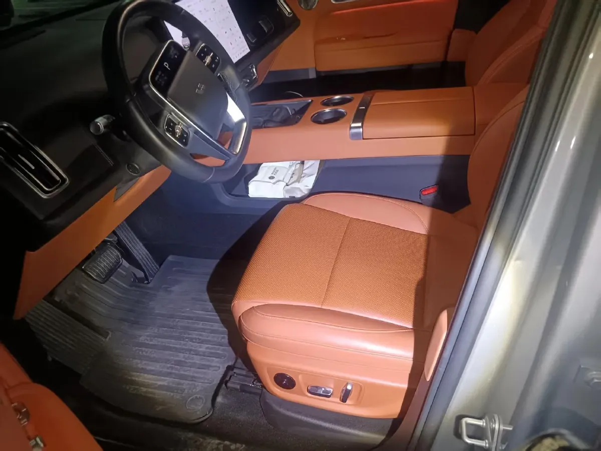 2024 Li L6 Range Extended 154HP L4 REEV 36.8KWH,autocango,china used car exporter,china ev exporter,chinese used car exporter,chinese used ev exporter