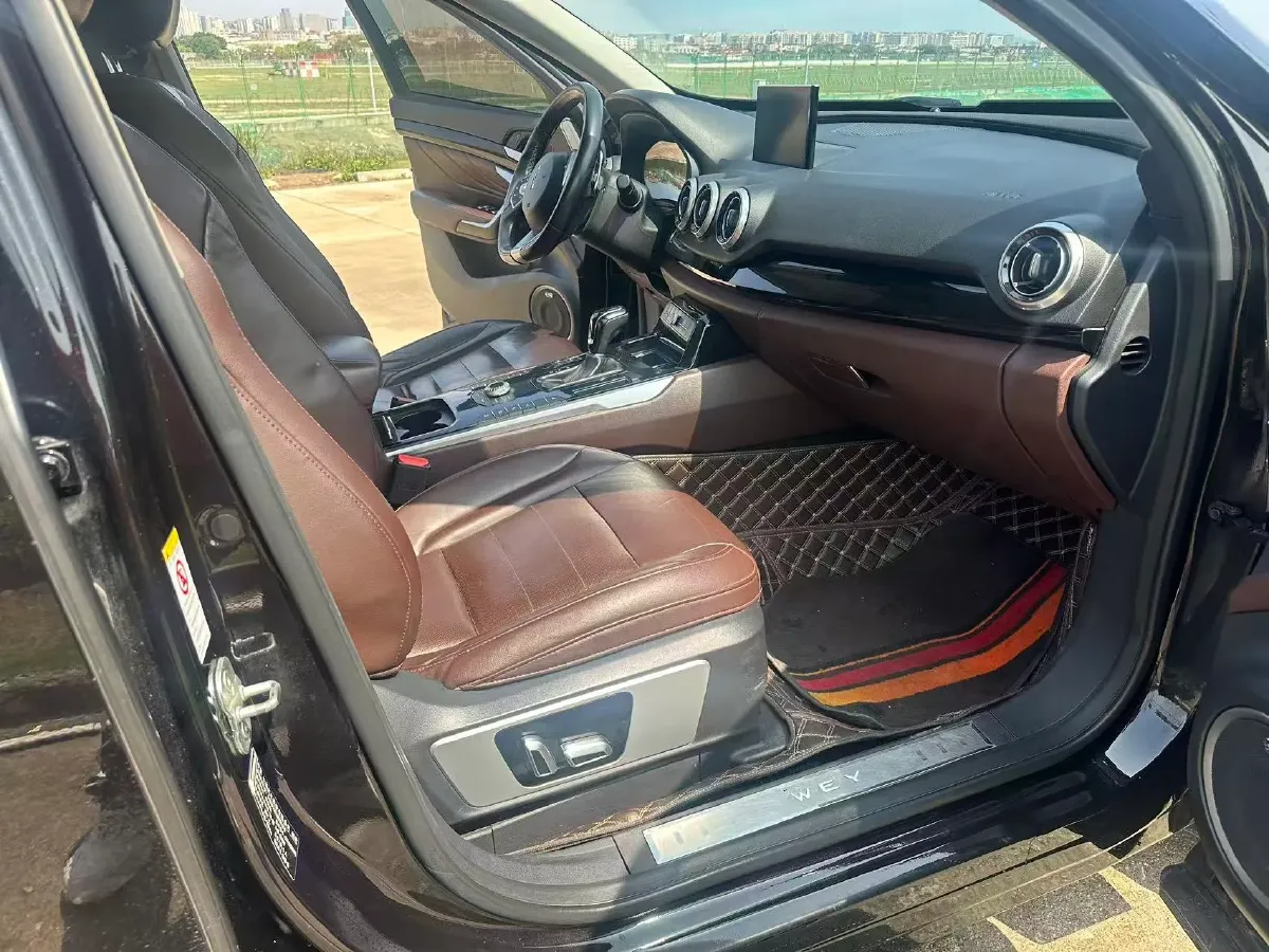 2017 WEY VV7 2.0T 234HP L4 7DCT,autocango,china used car exporter,china ev exporter,chinese used car exporter,chinese used ev exporter