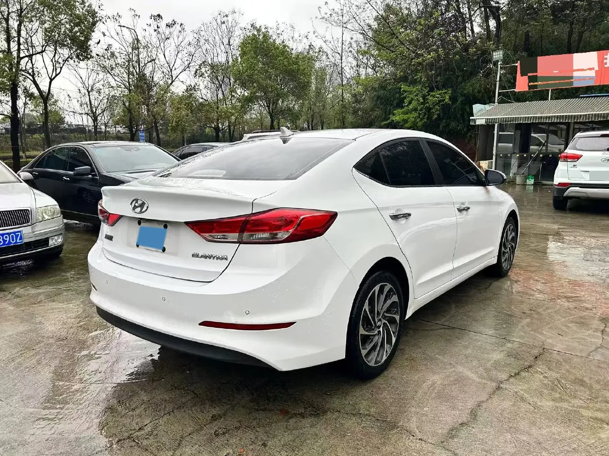 2019 Hyundai Elantra 1.5L 115HP L4 CVT,autocango,china used car exporter,china ev exporter,chinese used car exporter,chinese used ev exporter