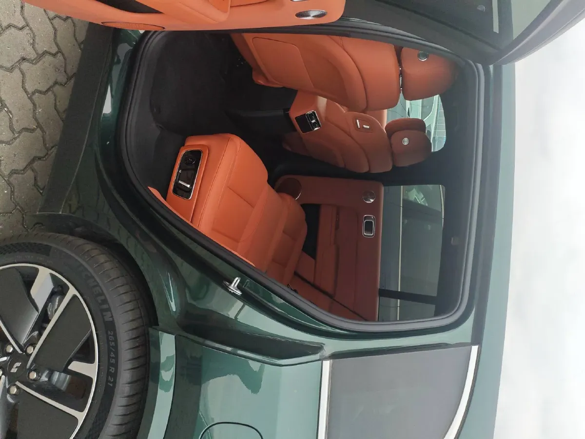 2025 Li L7 Range Extended 154HP REEV,autocango,china used car exporter,china ev exporter,chinese used car exporter,chinese used ev exporter