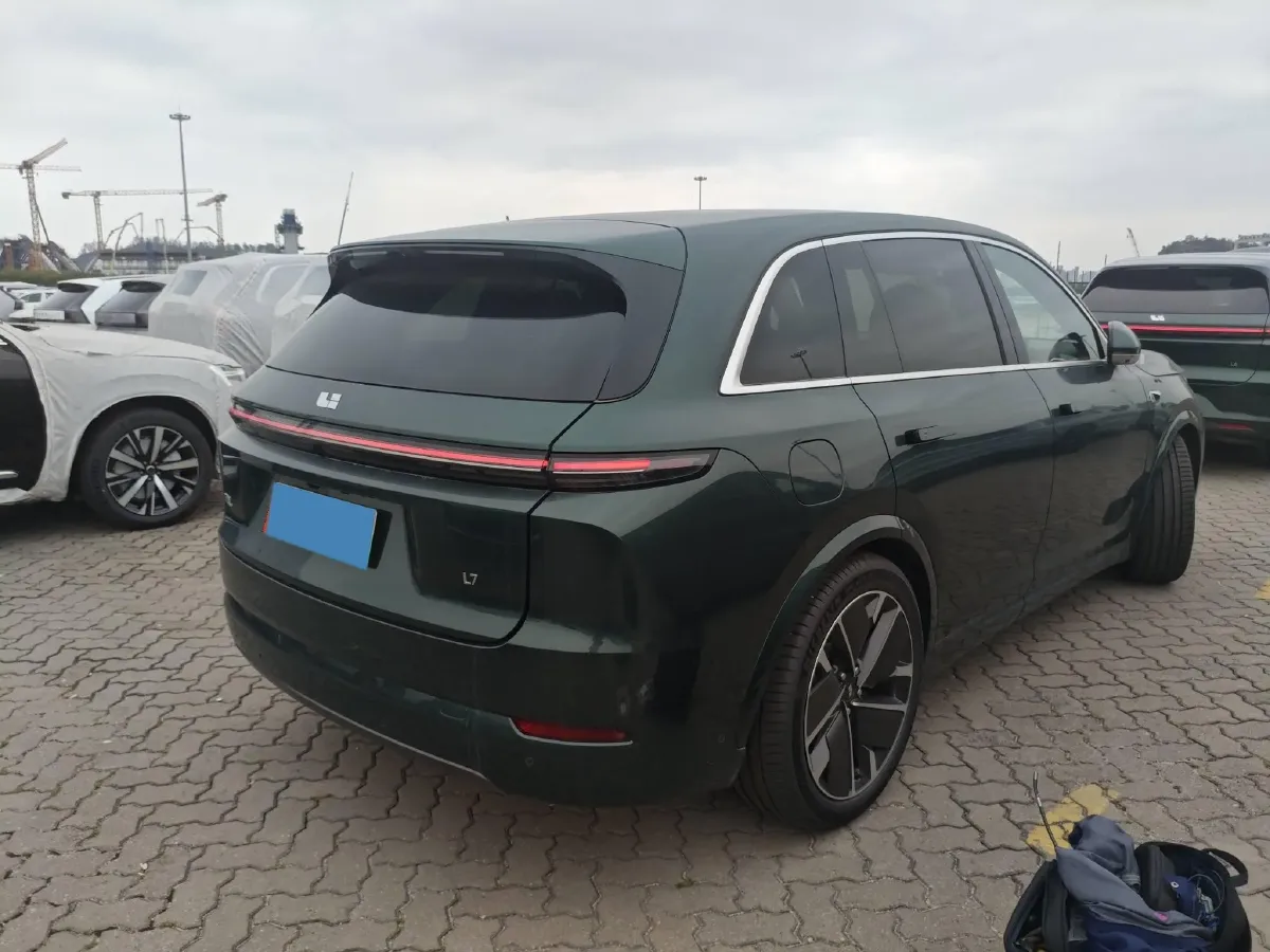 2025 Li L7 Range Extended 154HP REEV,autocango,china used car exporter,china ev exporter,chinese used car exporter,chinese used ev exporter