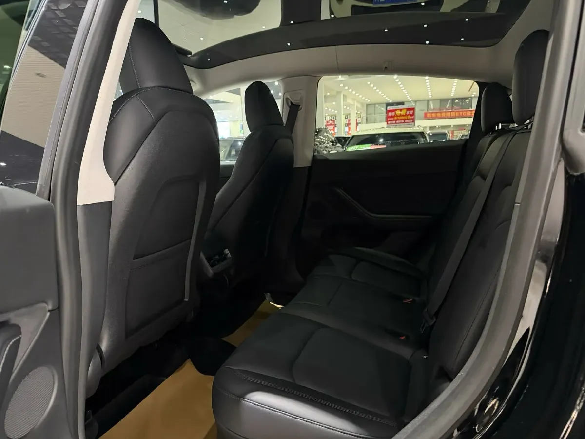 2022 Tesla Model Y BEV 60KWH,autocango,china used car exporter,china ev exporter,chinese used car exporter,chinese used ev exporter