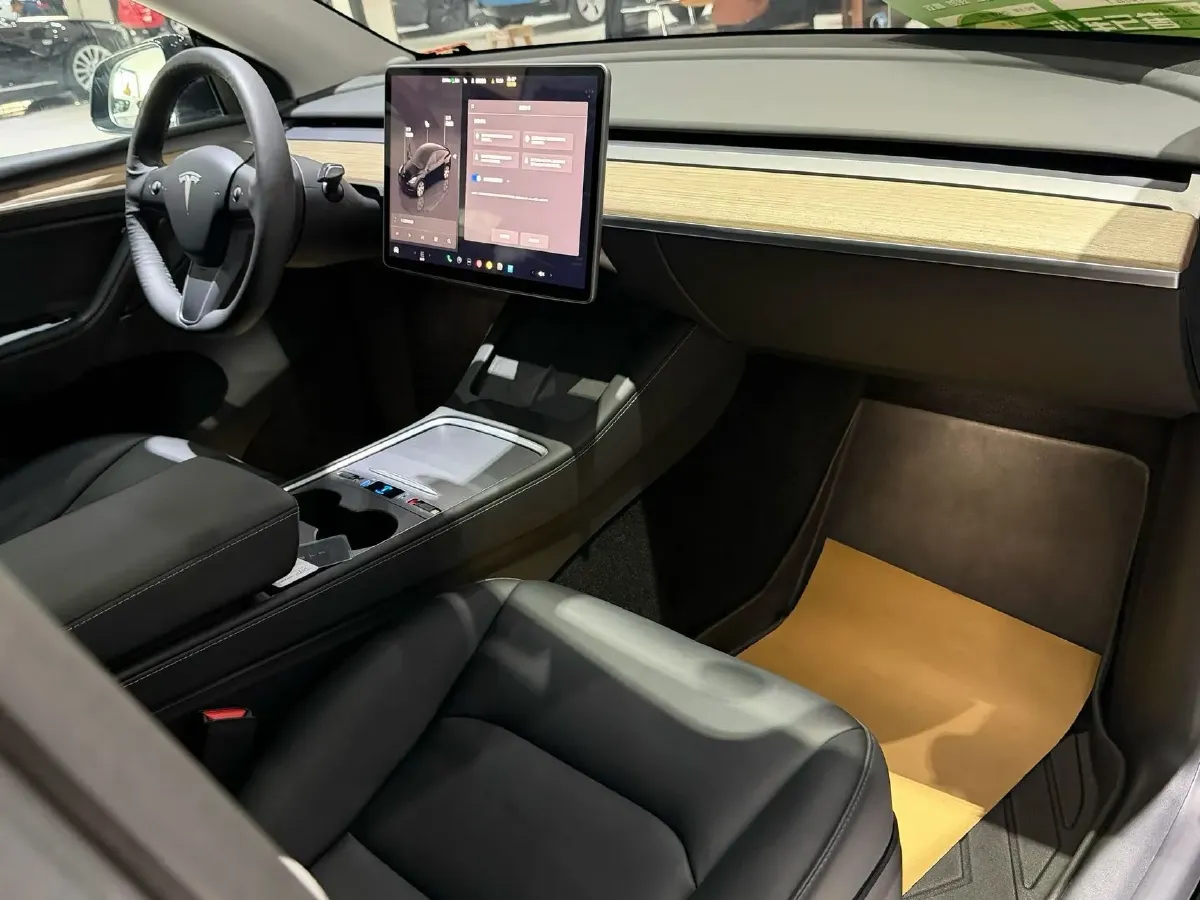 2022 Tesla Model Y BEV 60KWH,autocango,china used car exporter,china ev exporter,chinese used car exporter,chinese used ev exporter