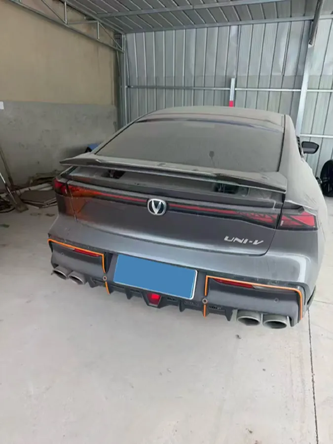 2022 ChangAn UNI-V 1.5T 188HP L4 7DCT,autocango,china used car exporter,china ev exporter,chinese used car exporter,chinese used ev exporter