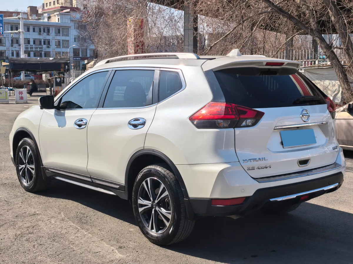 2021 Nissan X-Trail 2.5L 181HP L4 CVT,autocango,china used car exporter,china ev exporter,chinese used car exporter,chinese used ev exporter