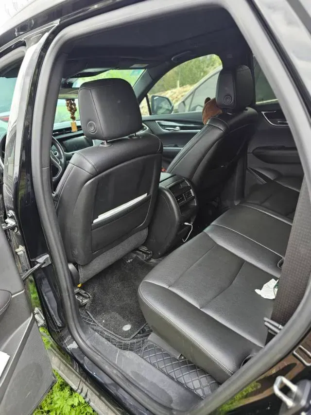 2021 Cadillac XT5 2.0T 237HP L4 9AT,autocango,china used car exporter,china ev exporter,chinese used car exporter,chinese used ev exporter