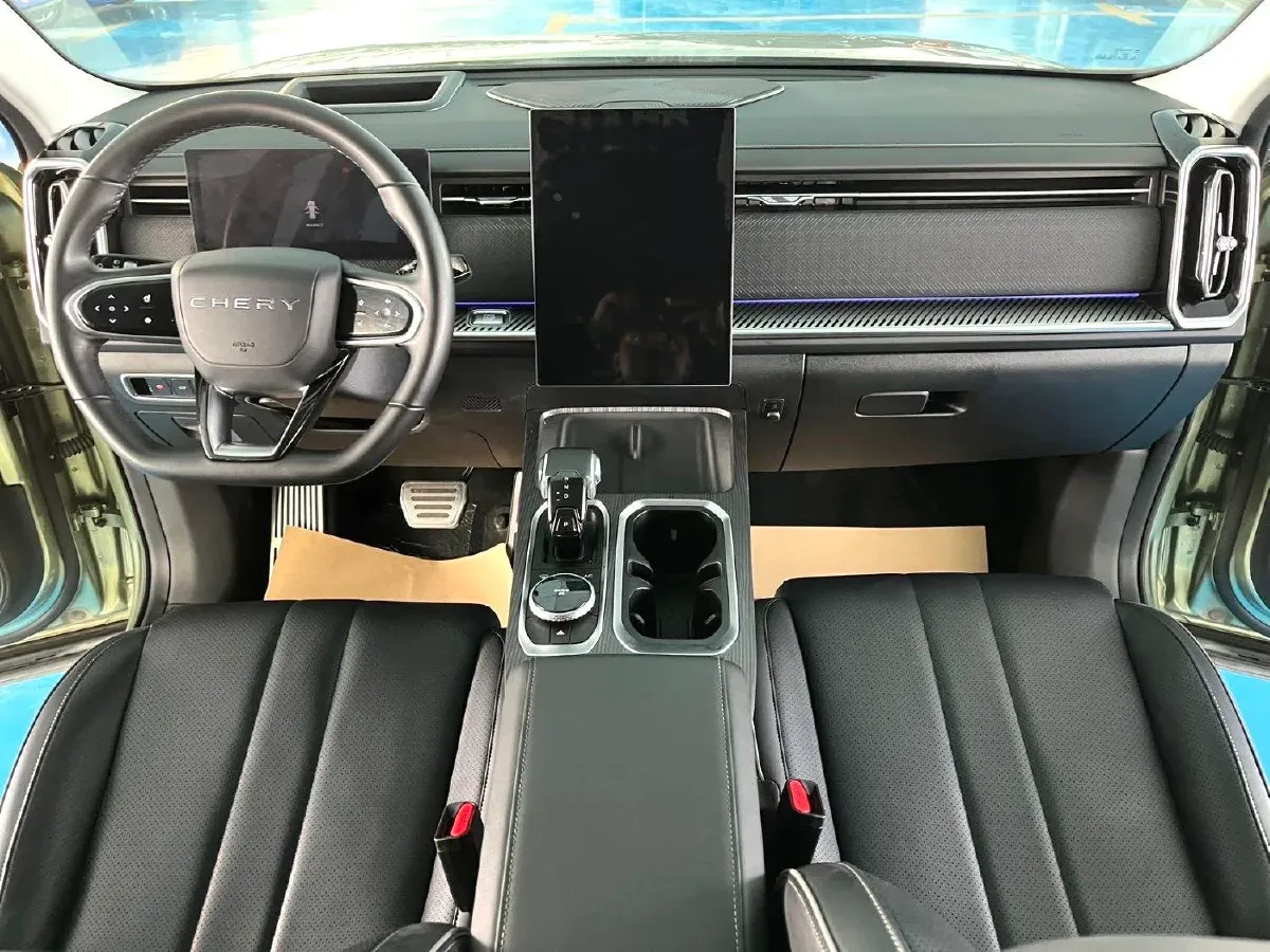 2023 Chery Exploration 06 1.6T 197HP L4 7DCT,autocango,china used car exporter,china ev exporter,chinese used car exporter,chinese used ev exporter