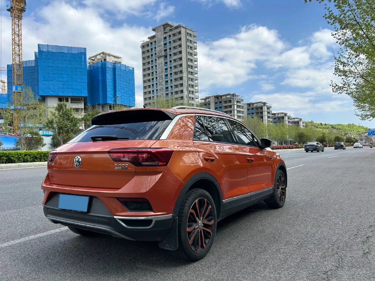 2018 Volkswagen Touran 1.4T 150HP L4 7DCT,autocango,china used car exporter,china ev exporter,chinese used car exporter,chinese used ev exporter