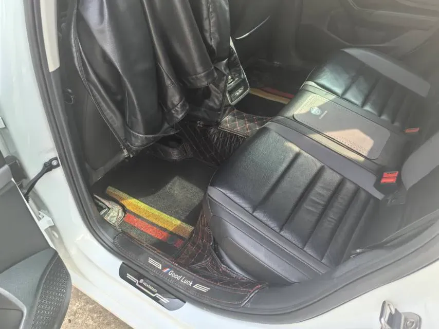 2019 Jeep Renegade 1.3T 173HP L4 7DCT,autocango,china used car exporter,china ev exporter,chinese used car exporter,chinese used ev exporter