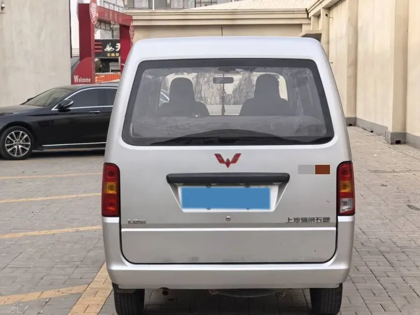2015 WuLing ZhiGuang 1.2L 82HP L4 5MT,autocango,china used car exporter,china ev exporter,chinese used car exporter,chinese used ev exporter