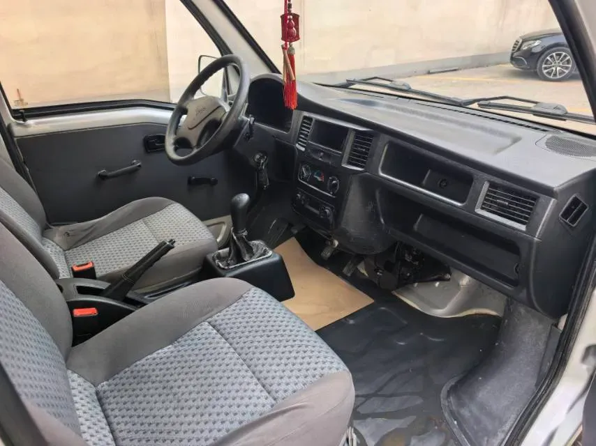 2015 WuLing ZhiGuang 1.2L 82HP L4 5MT,autocango,china used car exporter,china ev exporter,chinese used car exporter,chinese used ev exporter