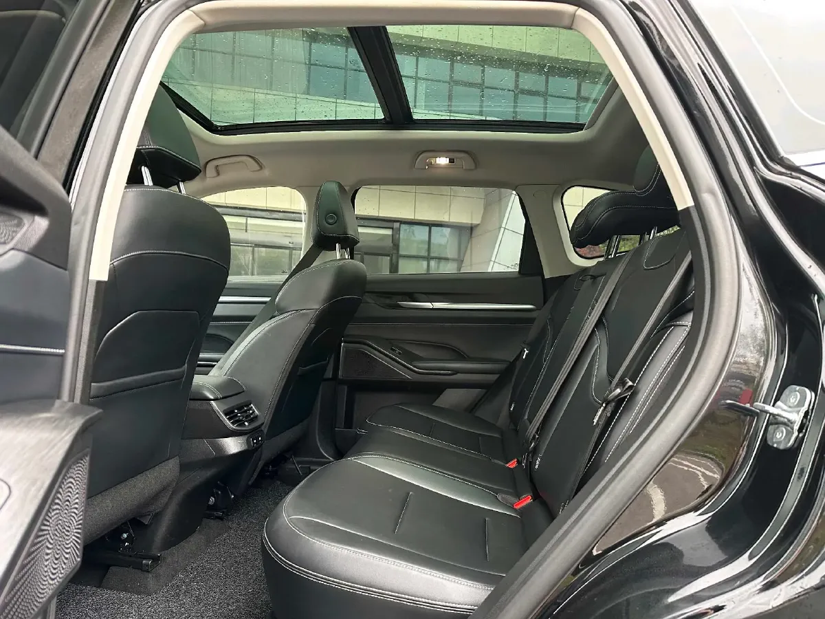 2022 Haval H6 1.5T 184HP L4 7DCT,autocango,china used car exporter,china ev exporter,chinese used car exporter,chinese used ev exporter