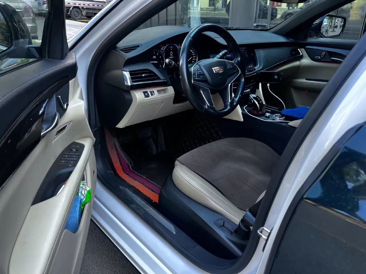 2020 Cadillac CT6 2.0T 241HP L4 10AT,autocango,china used car exporter,china ev exporter,chinese used car exporter,chinese used ev exporter