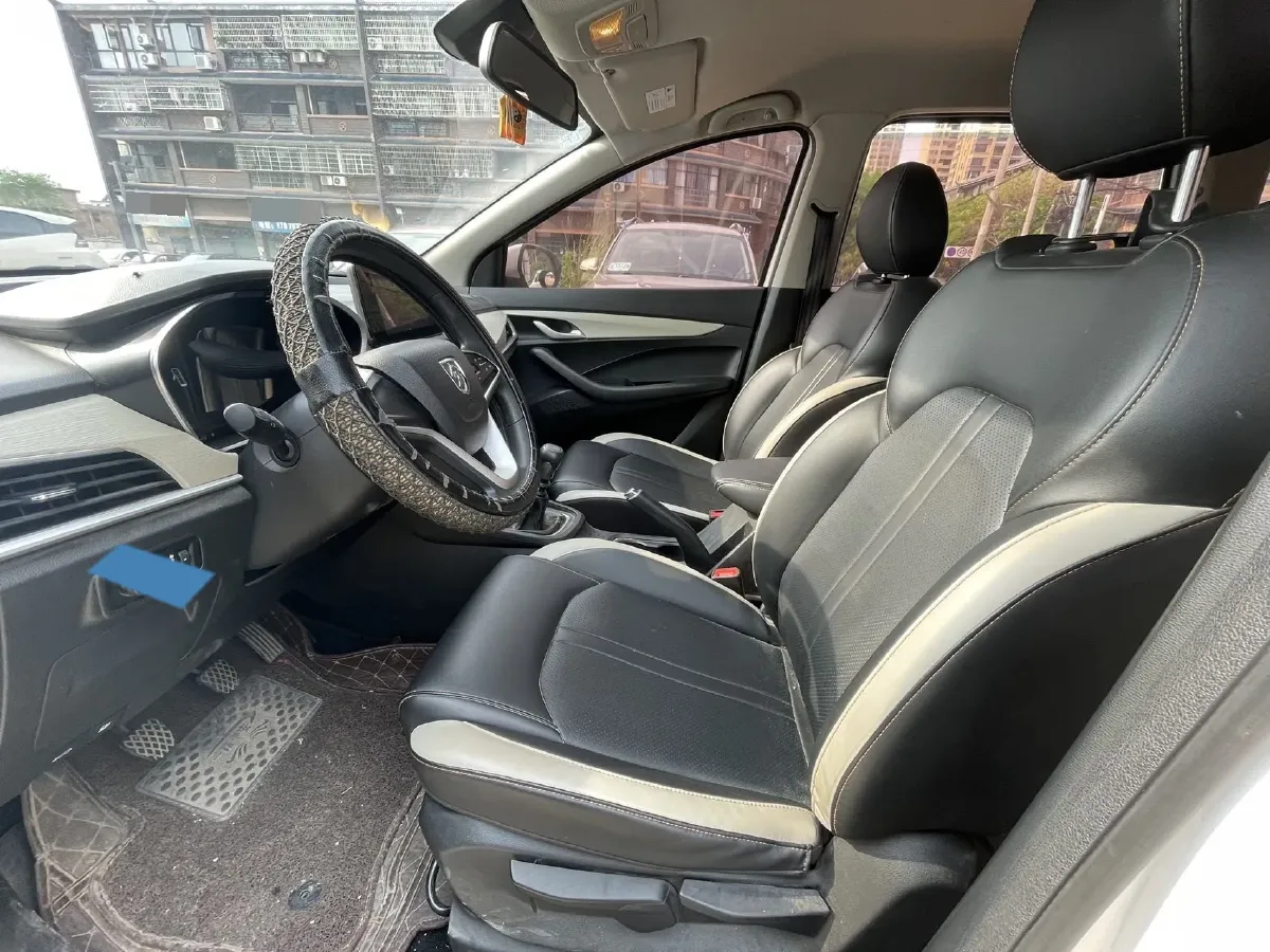 2019 BaoJun 360 1.5L 105HP L4 6MT,autocango,china used car exporter,china ev exporter,chinese used car exporter,chinese used ev exporter