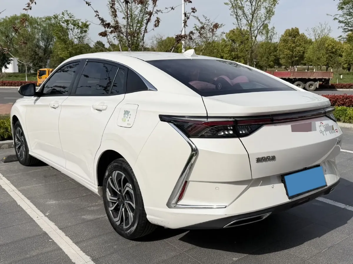 2021 DongFeng Aeolus YiXuan 1.5T 150HP L4 6DCT,autocango,china used car exporter,china ev exporter,chinese used car exporter,chinese used ev exporter