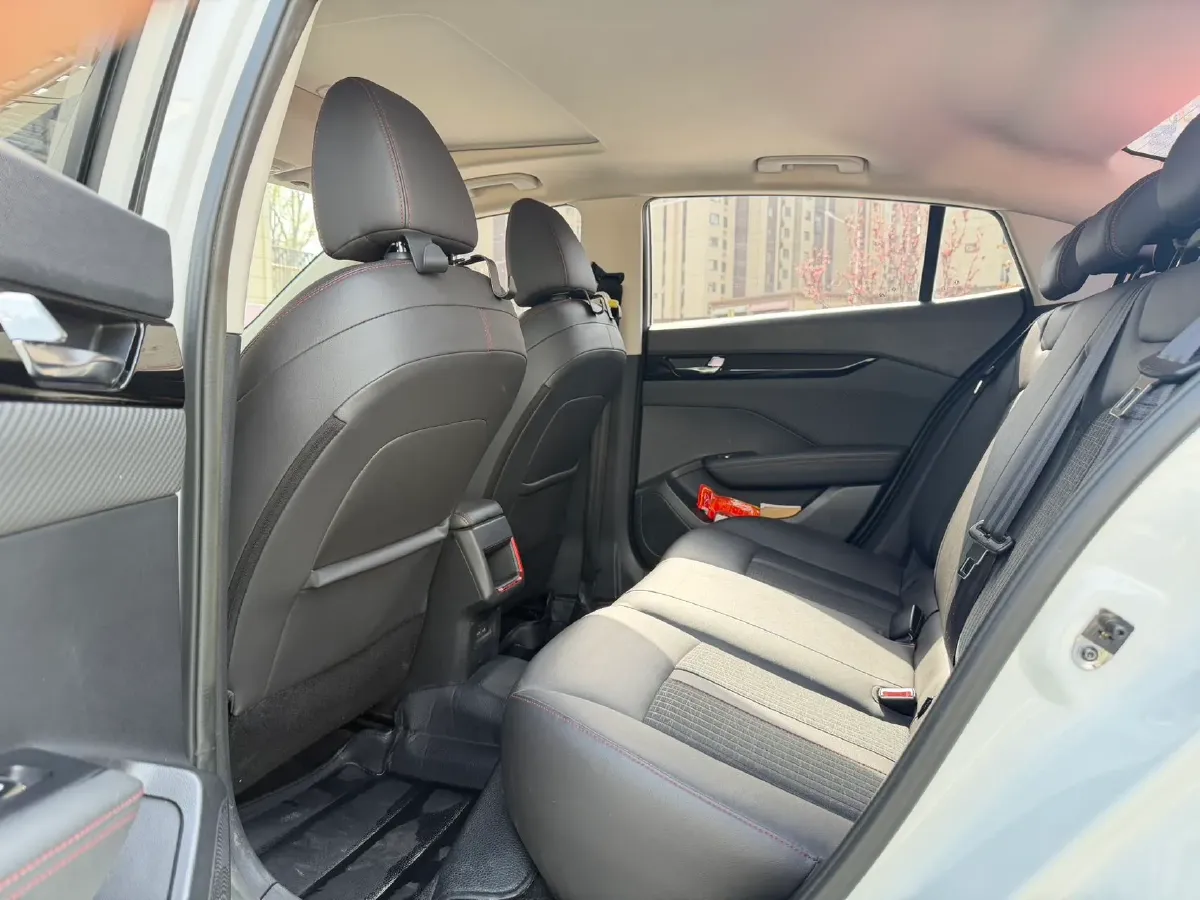 2021 DongFeng Aeolus YiXuan 1.5T 150HP L4 6DCT,autocango,china used car exporter,china ev exporter,chinese used car exporter,chinese used ev exporter