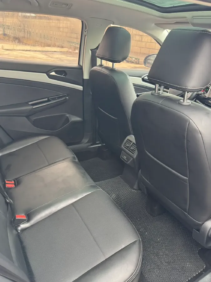 2023 Jetta VS7 1.4T 150HP L4 6AT,autocango,china used car exporter,china ev exporter,chinese used car exporter,chinese used ev exporter