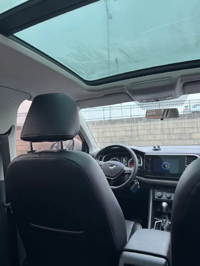 2023 Jetta VS7 1.4T 150HP L4 6AT,autocango,china used car exporter,china ev exporter,chinese used car exporter,chinese used ev exporter