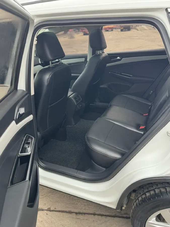 2023 Jetta VS7 1.4T 150HP L4 6AT,autocango,china used car exporter,china ev exporter,chinese used car exporter,chinese used ev exporter