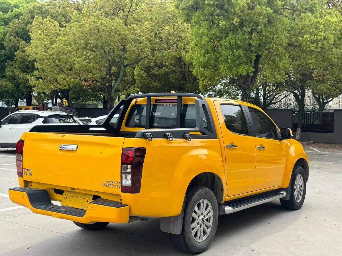 2022 Isuzu LingTuo 2.0T 220HP L4 8AT,autocango,china used car exporter,china ev exporter,chinese used car exporter,chinese used ev exporter