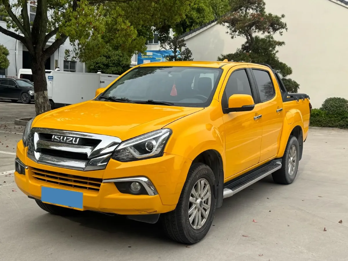 2022 Isuzu LingTuo 2.0T 220HP L4 8AT,autocango,china used car exporter,china ev exporter,chinese used car exporter,chinese used ev exporter