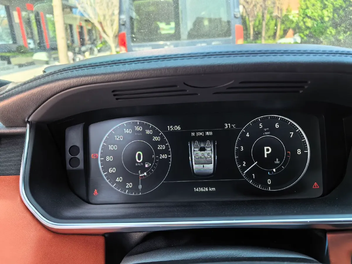 2017 Land Rover Range Rover 3.0T 340HP V6 8AT,autocango,china used car exporter,china ev exporter,chinese used car exporter,chinese used ev exporter