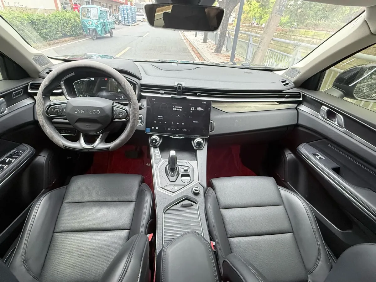 2021 LYNK&CO 01 2.0T 218HP L4 8AT,autocango,china used car exporter,china ev exporter,chinese used car exporter,chinese used ev exporter