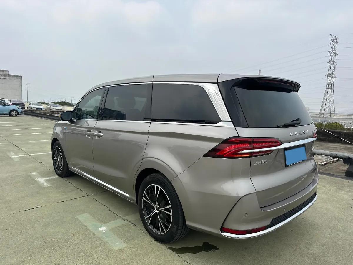 2023 Roewe iMAX8 2.0T 234HP L4 8AT,autocango,china used car exporter,china ev exporter,chinese used car exporter,chinese used ev exporter