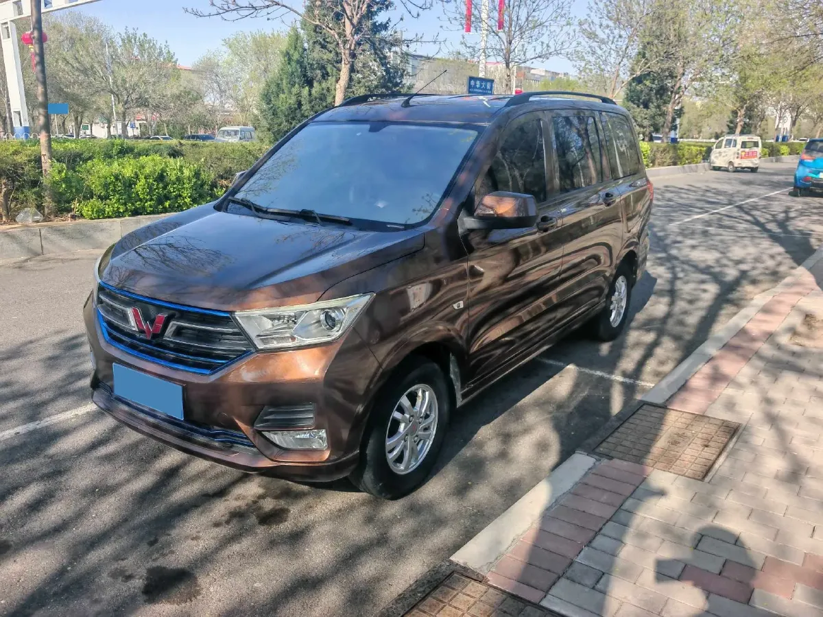 2018 WuLing HongGuang 1.5L 105HP L4 5MT,autocango,china used car exporter,china ev exporter,chinese used car exporter,chinese used ev exporter