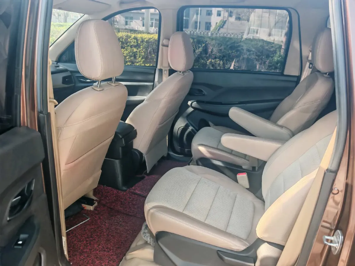 2018 WuLing HongGuang 1.5L 105HP L4 5MT,autocango,china used car exporter,china ev exporter,chinese used car exporter,chinese used ev exporter