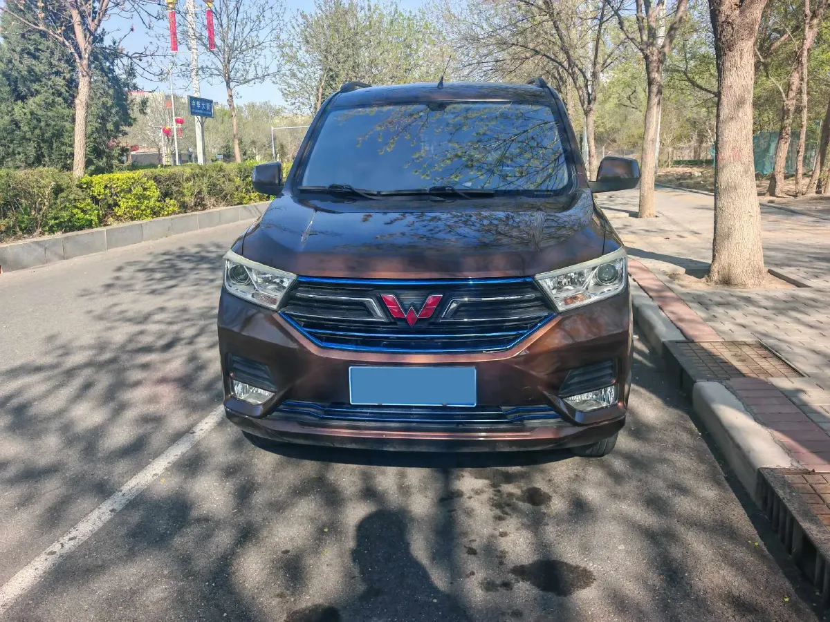 2018 WuLing HongGuang 1.5L 105HP L4 5MT,autocango,china used car exporter,china ev exporter,chinese used car exporter,chinese used ev exporter