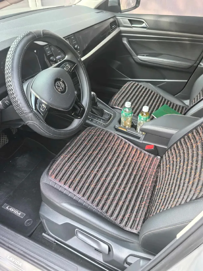 2018 Skoda Karoq 1.4T 150HP L4 7DCT,autocango,china used car exporter,china ev exporter,chinese used car exporter,chinese used ev exporter